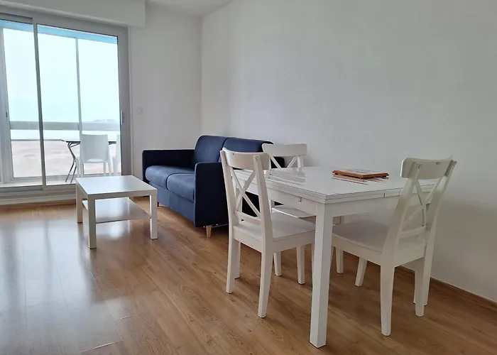 Appartement Fonctionnel, Vue Imprenable Mer